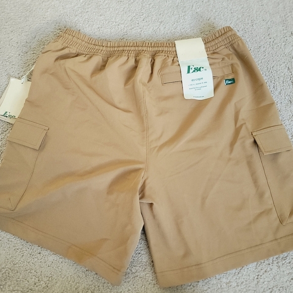 NWT Escape ESC Cargo Shorts M - Picture 8 of 8